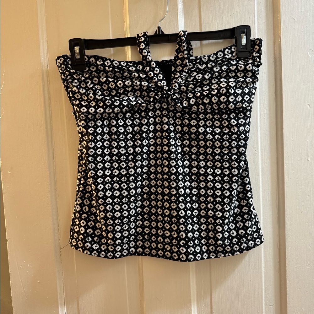 Old Navy Black and White Patterned Tank Top